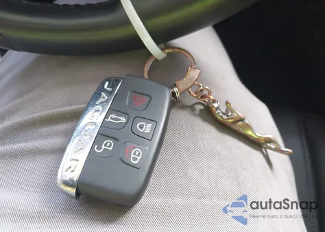 2019 Jaguar F-Pace 25T Premium from USA, damaged, VIN SADCJ2FX1KA390022